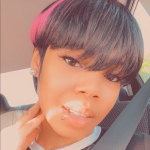 Meet your Posher, Tsiya